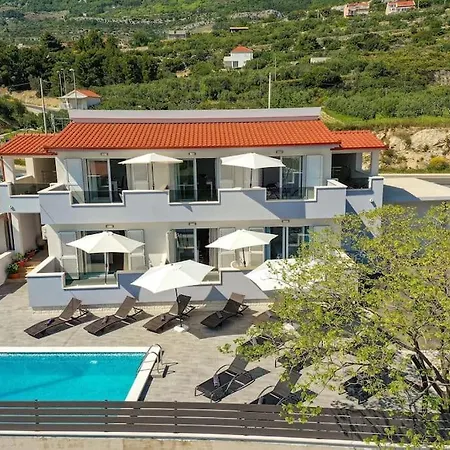 Villa Dispet Kaštela