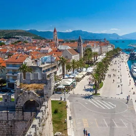 Dispet Villa Kastela