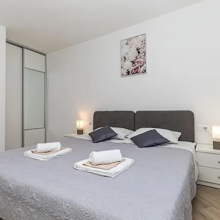 Dispet Villa Kastela